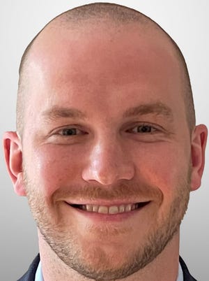 Unlocking Success: How AI Legalese Decoder Revolutionizes Promotions, Hirings, and Company News for Stellar Achievers 2 Hay