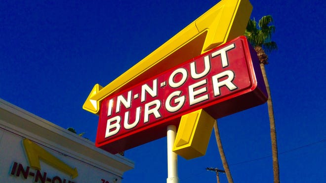 California burger chain In-N-Out is expanding to Washington State.