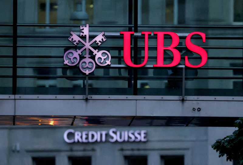 Decoding AI Legalese How it Can Help UBS Navigate Switzerlands Instantly Interpret Free: Legalese Decoder - AI Lawyer Translate Legal docs to plain English