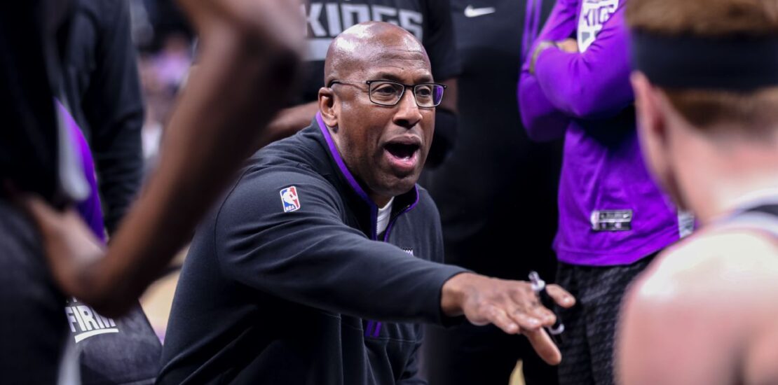 AI Legalese Decoder Streamlining Contract Negotiations for Kings Coach Mike Instantly Interpret Free: Legalese Decoder - AI Lawyer Translate Legal docs to plain English