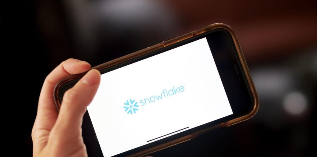 Unlocking the Potential of Snowflake Projects How AI Legalese Decoder Instantly Interpret Free: Legalese Decoder - AI Lawyer Translate Legal docs to plain English