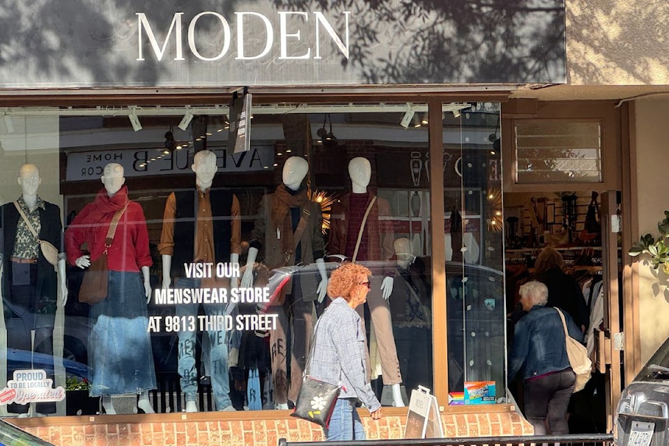 Decoding Legal Jargon: How AI Legalese Decoder Empowers Small Business Owners During 'Sidney is Growing' Small Business Week 1 Morgan Shaw of Sidney BIA