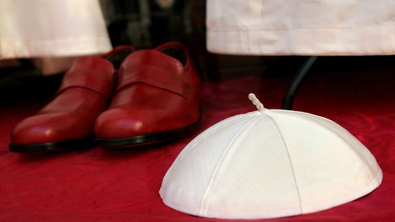 Decoding the Conclave: How AI Legalese Decoder Illuminates the Secretive Process of Selecting the Next Pope 4 Papal vestments