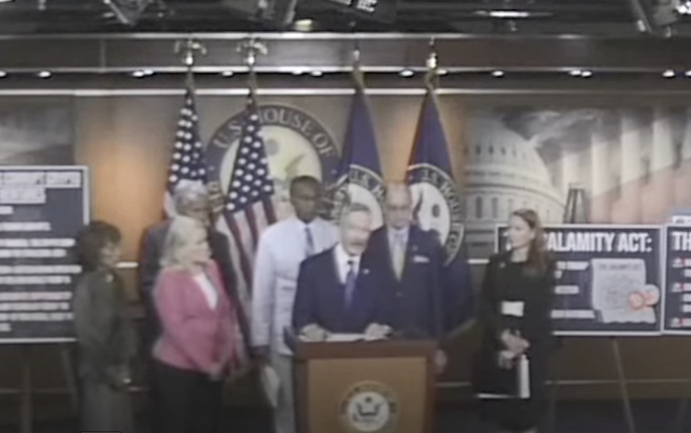 Democratic lawmakers hold a press conference pushing for CBDCs.