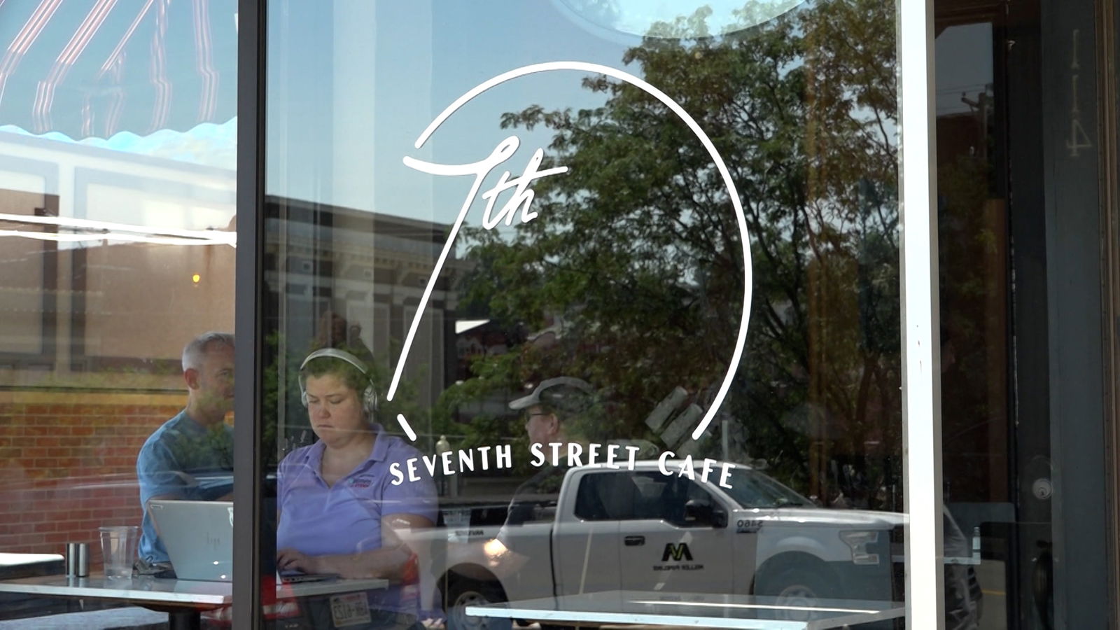 Unlocking Success: How AI Legalese Decoder Helps Small Businesses Analyze Foot Traffic During the Holiday Shopping Season in St. Joseph 1 Seventh Street Cafe.00 09 20 11.Still001 Instantly Interpret Free: Legalese Decoder - AI Lawyer Translate Legal docs to plain English