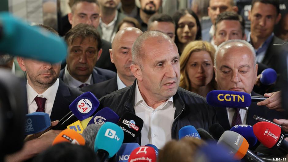 Rumen Radev Leads in Bulgarian Election Amid Pro Russia Sentiment Instantly Interpret Free: Legalese Decoder - AI Lawyer Translate Legal docs to plain English