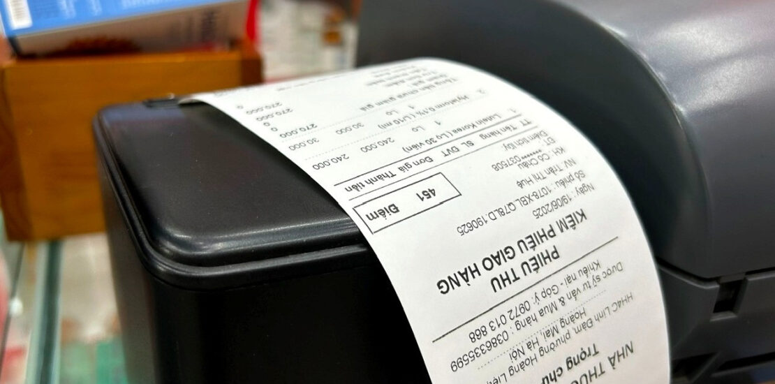 Small Businesses Concerned About New Invoice Rule Impact on Customers Instantly Interpret Free: Legalese Decoder - AI Lawyer Translate Legal docs to plain English