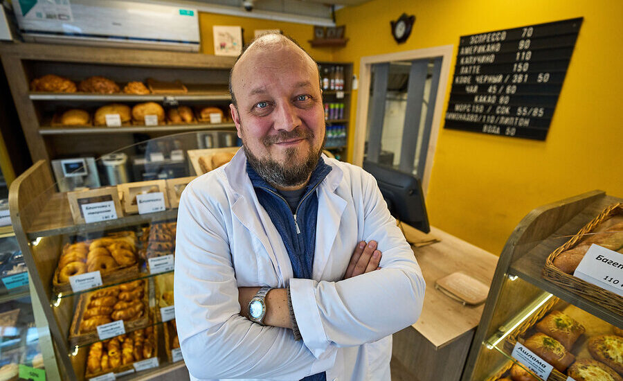 Small Businesses in Russia Struggle Amid Rising War Related Costs Instantly Interpret Free: Legalese Decoder - AI Lawyer Translate Legal docs to plain English