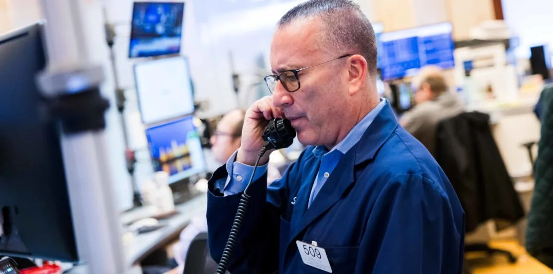 Current Stock Market Trends and Live Updates You Need to Instantly Interpret Free: Legalese Decoder - AI Lawyer Translate Legal docs to plain English