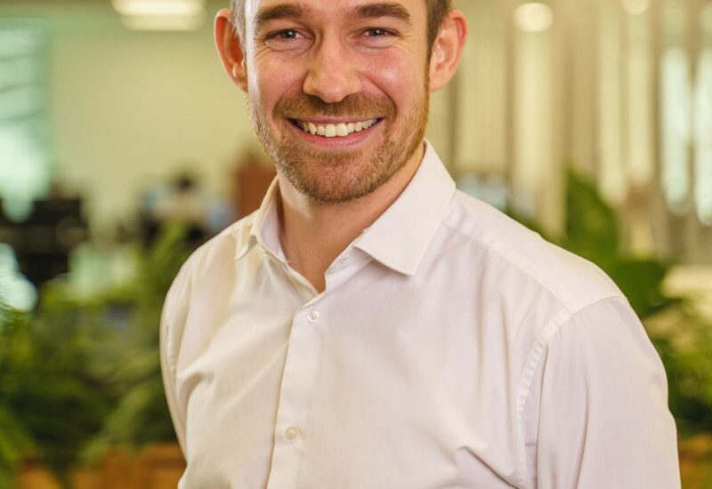 East Midlands Businesses Thrive Amid Economic Shifts Instantly Interpret Free: Legalese Decoder - AI Lawyer Translate Legal docs to plain English