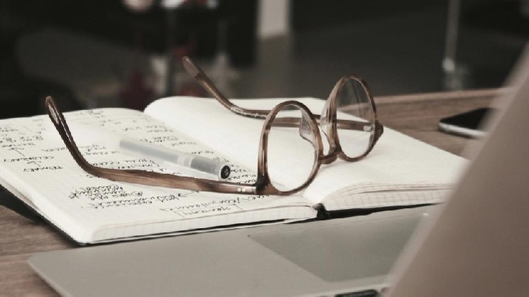 Exploring Essential Crypto Products for Financial Advisors Instantly Interpret Free: Legalese Decoder - AI Lawyer Translate Legal docs to plain English