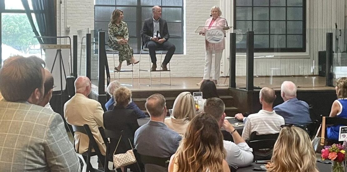 Small Business Leaders Share Inspiring Journeys at Chamber Event Instantly Interpret Free: Legalese Decoder - AI Lawyer Translate Legal docs to plain English