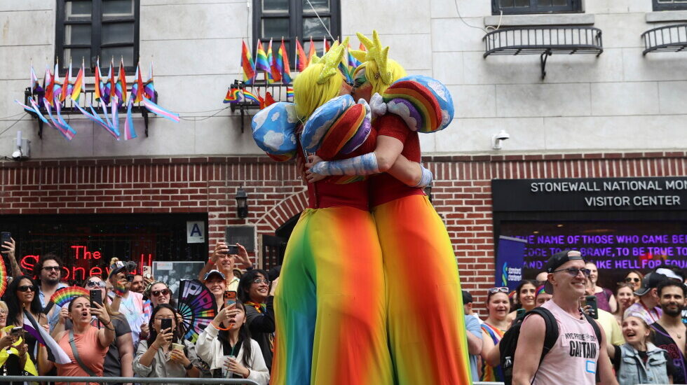 NYC and San Francisco Celebrate Vibrant LGBTQ Pride Month Parades.com2Fae2F222Ffb52eae22639ff8bf40594750eae2Fd58e5ddb9f93498388c6 Instantly Interpret Free: Legalese Decoder - AI Lawyer Translate Legal docs to plain English