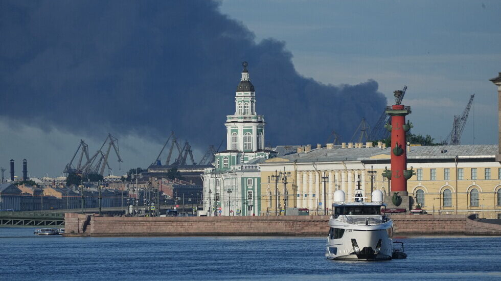 Ukraine Aims for St Petersburg Following Putins Rejection of Talks.com2Fd22F202F74127bddc3a254f4fe8feb7695c92F3f47bef3128a40dfb505 Instantly Interpret Free: Legalese Decoder - AI Lawyer Translate Legal docs to plain English