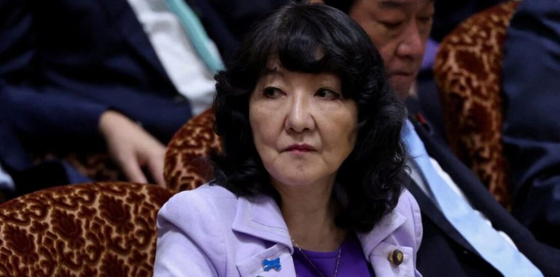Japans Finance Minister Discusses Yen Strategy with US Authorities Instantly Interpret Free: Legalese Decoder - AI Lawyer Translate Legal docs to plain English